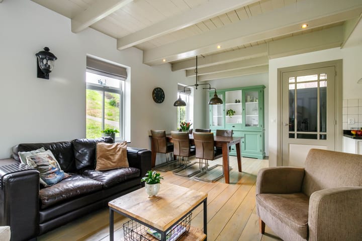 Foto 9 van Schuwacht 134