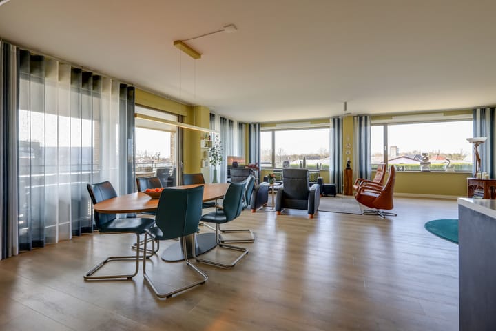 Foto 9 van Iseldoks 205