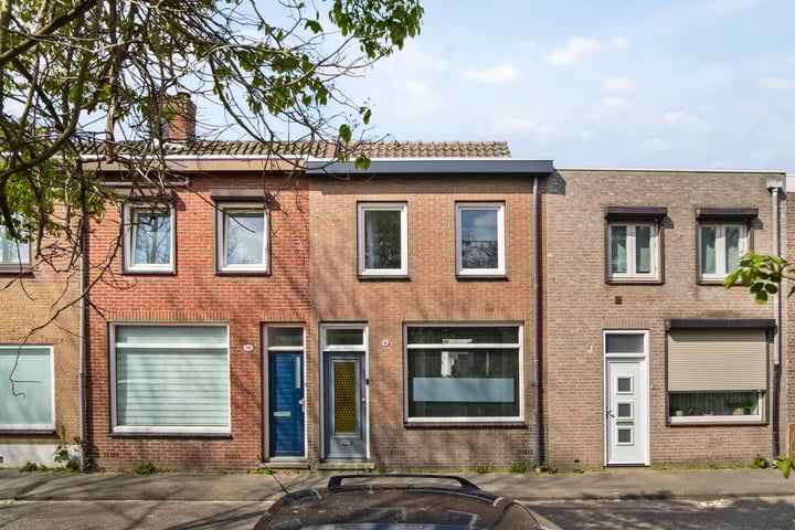 Zuid-Oosterstraat 9