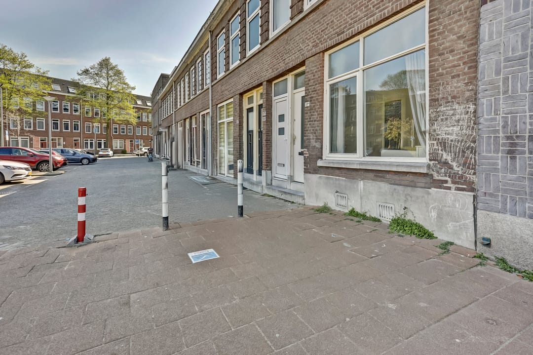 Foto 17 van Spijkenissestraat 17-A