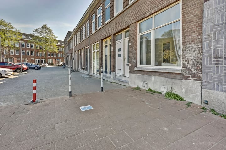 Foto 17 van Spijkenissestraat 17-A