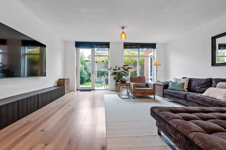 Foto 3 van Thomas Mannsingel 23