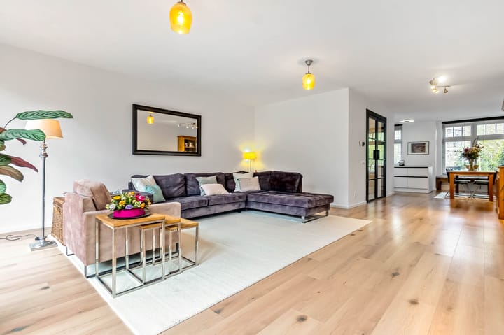 Foto 7 van Thomas Mannsingel 23