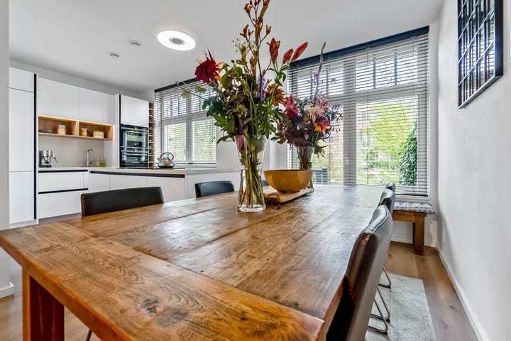 Foto 16 van Thomas Mannsingel 23