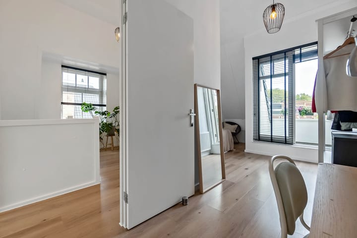 Foto 60 van Thomas Mannsingel 23