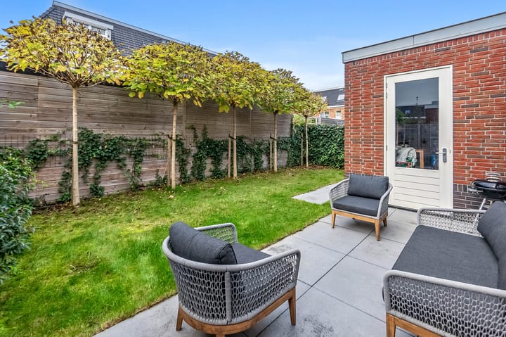 Foto 68 van Thomas Mannsingel 23