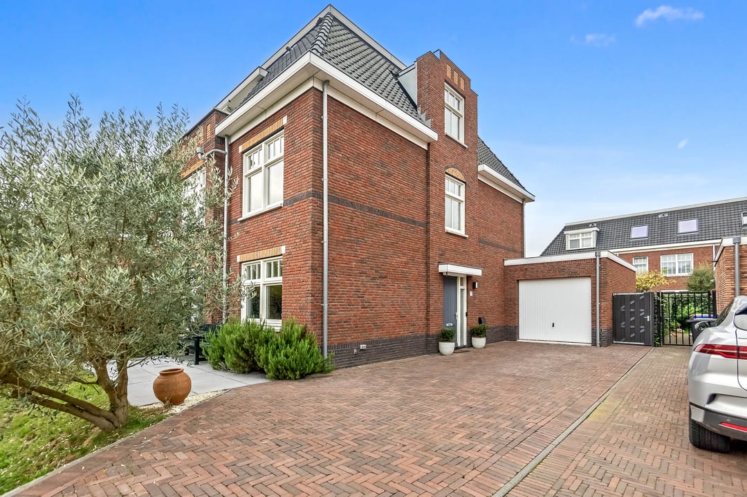 Foto 76 van Thomas Mannsingel 23