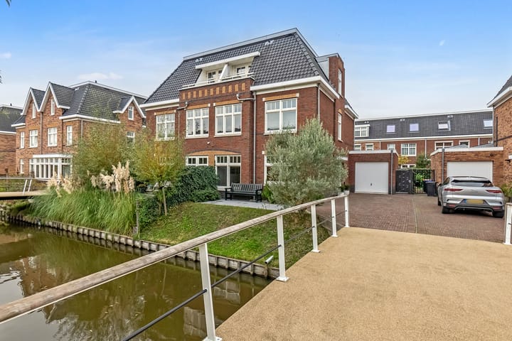 Foto 79 van Thomas Mannsingel 23