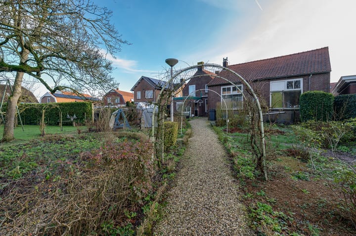 Photo 25 of Voorstraat 30