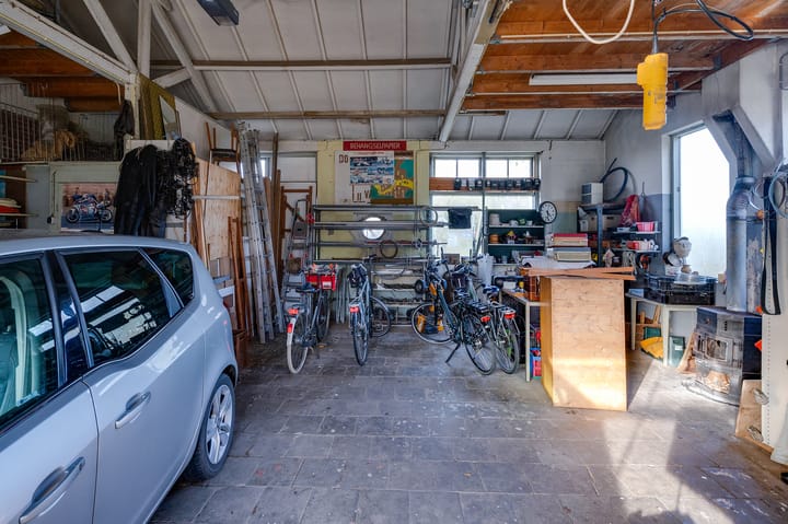 Photo 32 of Voorstraat 30