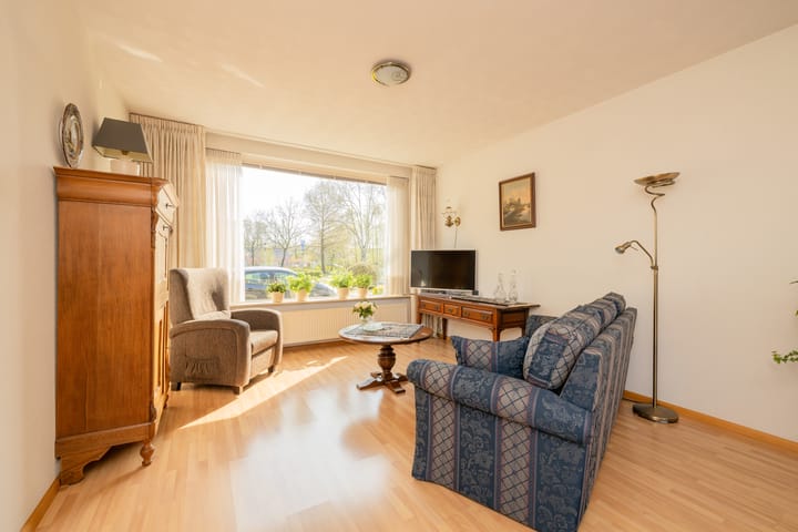 Foto 10 van Carillonstraat 4