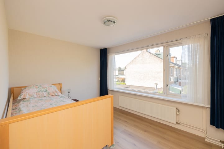 Foto 27 van Carillonstraat 4