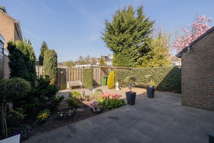 Foto 45 van Carillonstraat 4