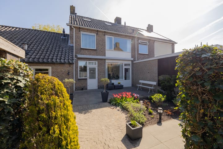 Foto 48 van Carillonstraat 4