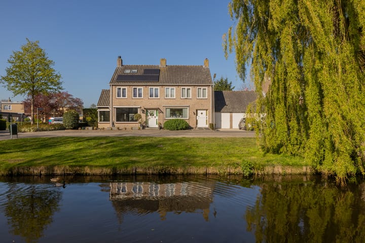 Foto 50 van Carillonstraat 4