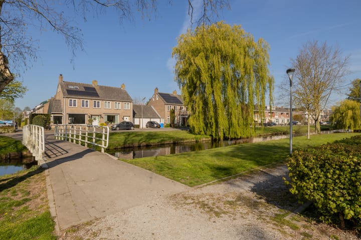 Foto 54 van Carillonstraat 4