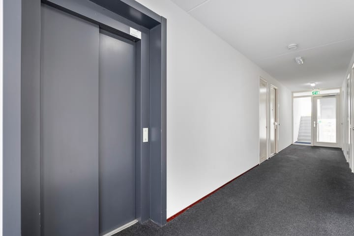 Foto 12 van Weegbree 30