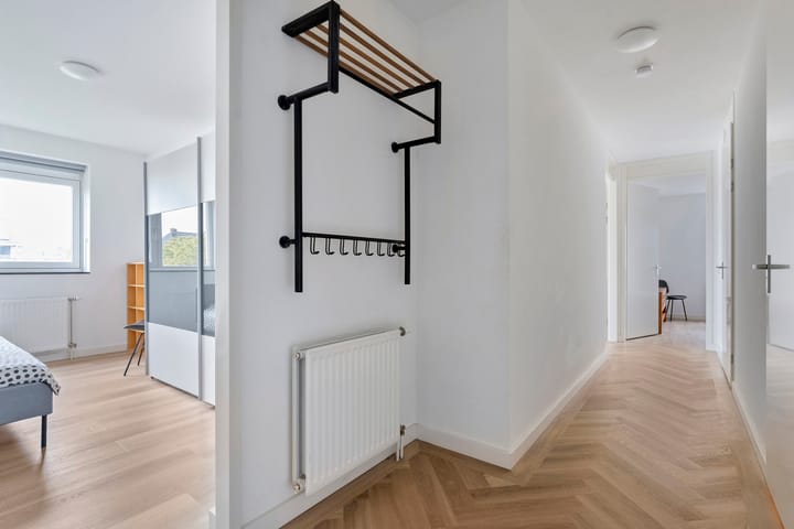 Foto 13 van Weegbree 30