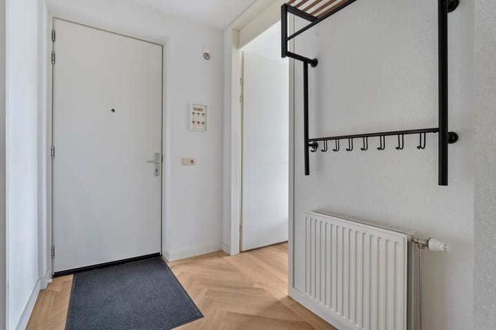 Foto 14 van Weegbree 30