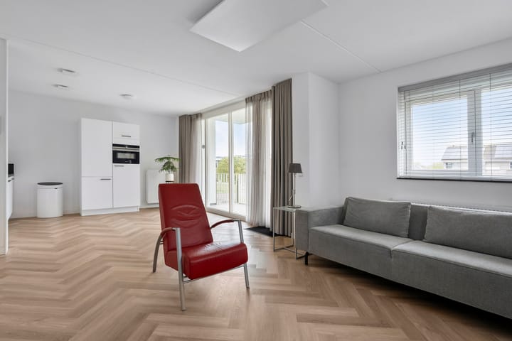 Foto 18 van Weegbree 30