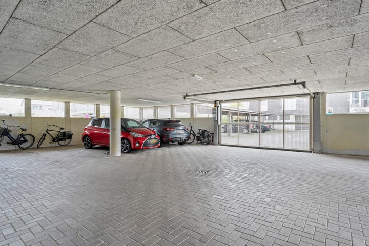 Foto 32 van Weegbree 30