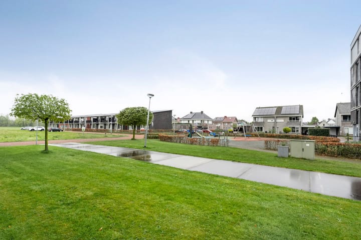 Foto 35 van Weegbree 30