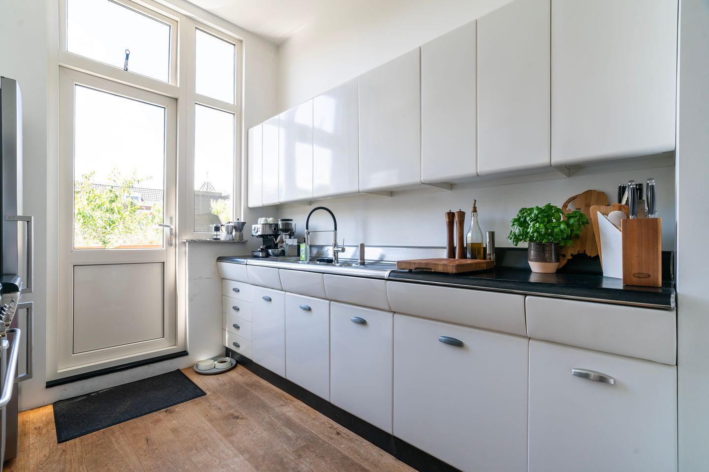 Foto 10 van Van Boetzelaerlaan 138-A