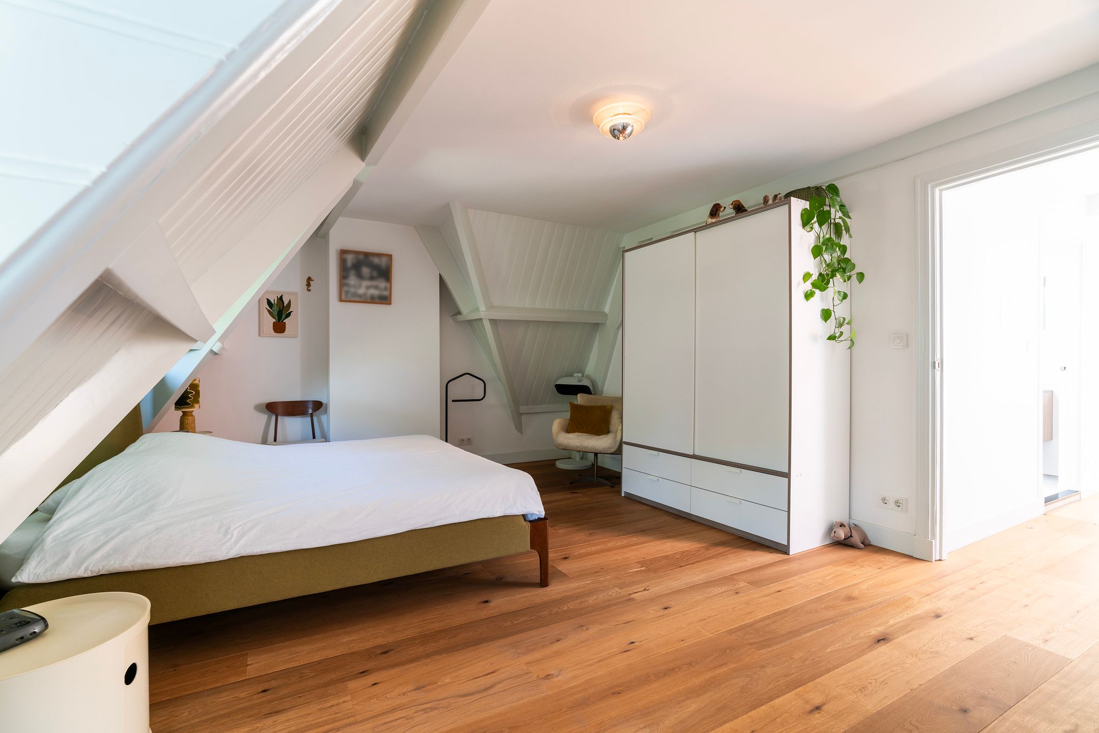 Foto 21 van Van Boetzelaerlaan 138-A