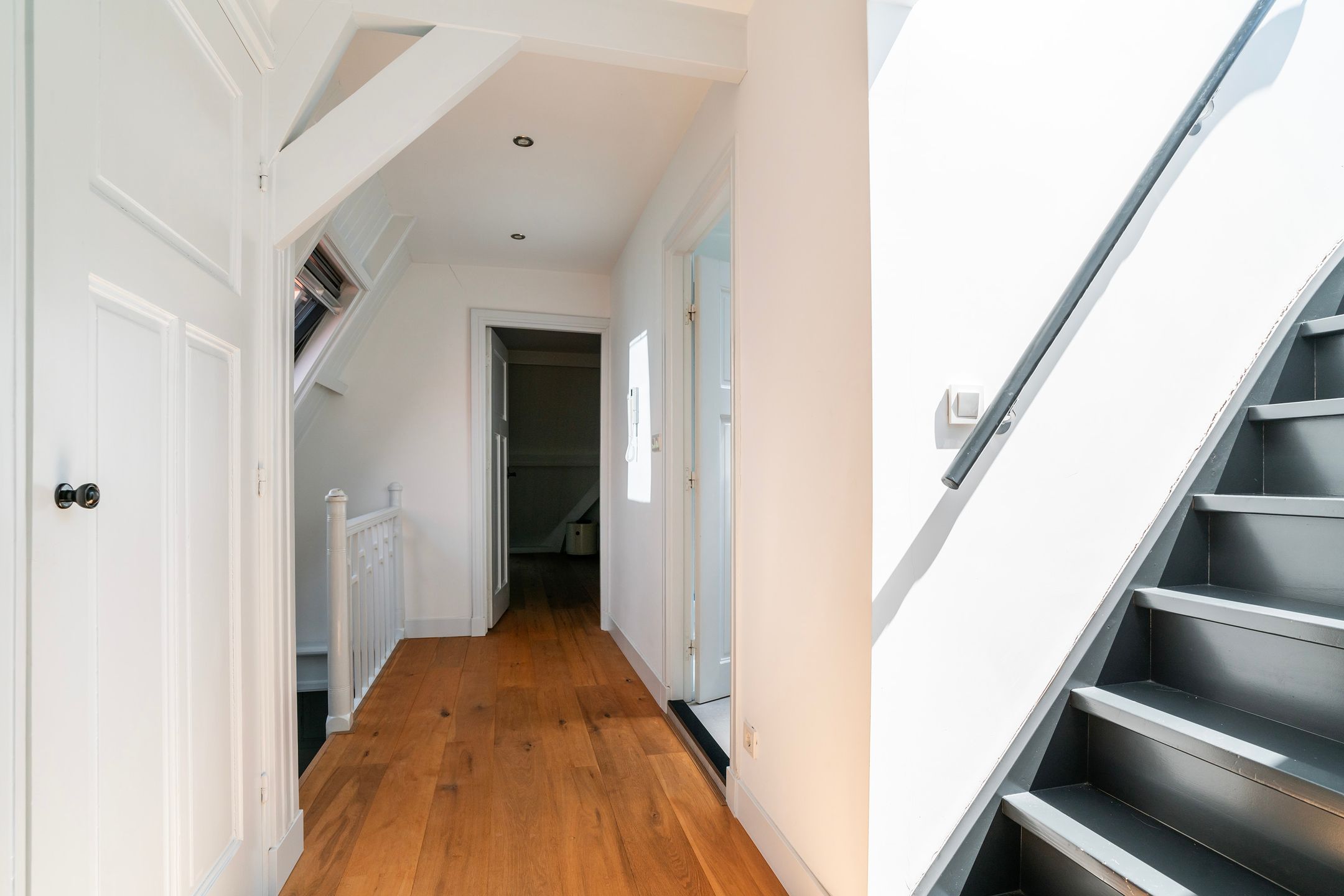 Foto 24 van Van Boetzelaerlaan 138-A