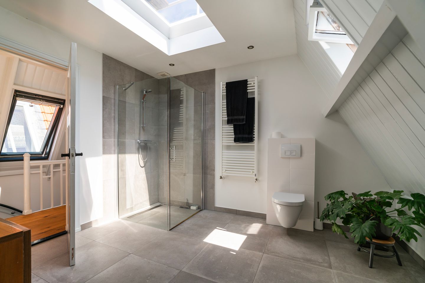 Foto 25 van Van Boetzelaerlaan 138-A