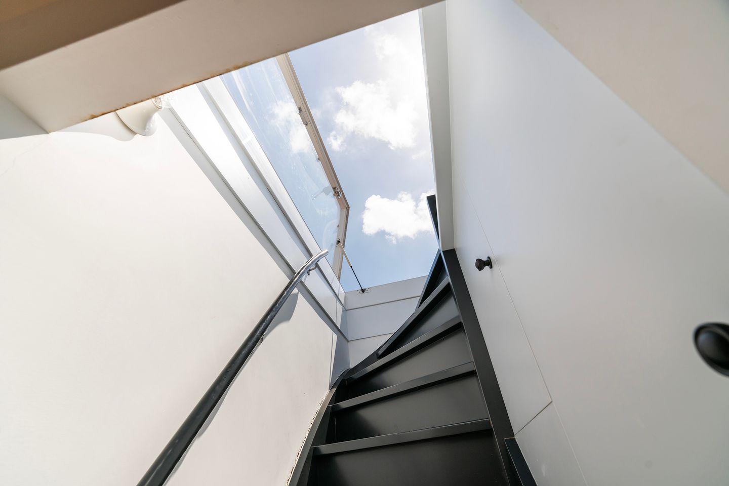 Foto 29 van Van Boetzelaerlaan 138-A