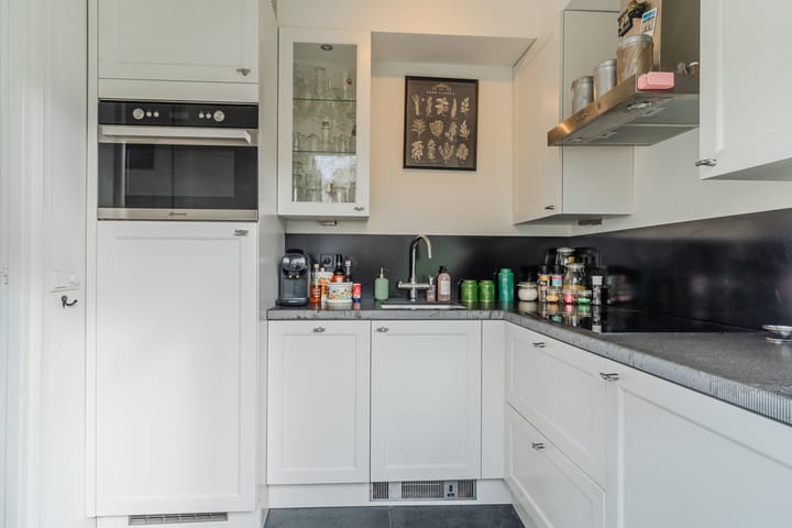 Photo 9 of Petrus Loosjesstraat 6