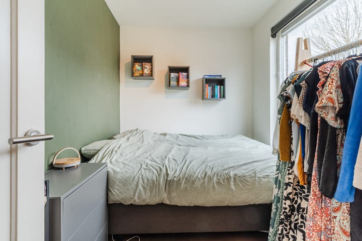 Photo 11 of Petrus Loosjesstraat 6