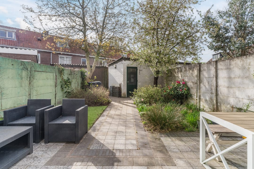 Photo 17 of Petrus Loosjesstraat 6