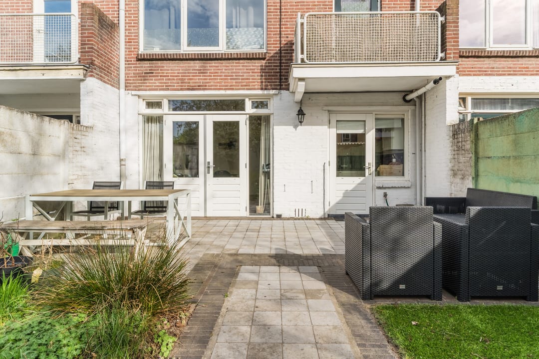 Photo 23 of Petrus Loosjesstraat 6