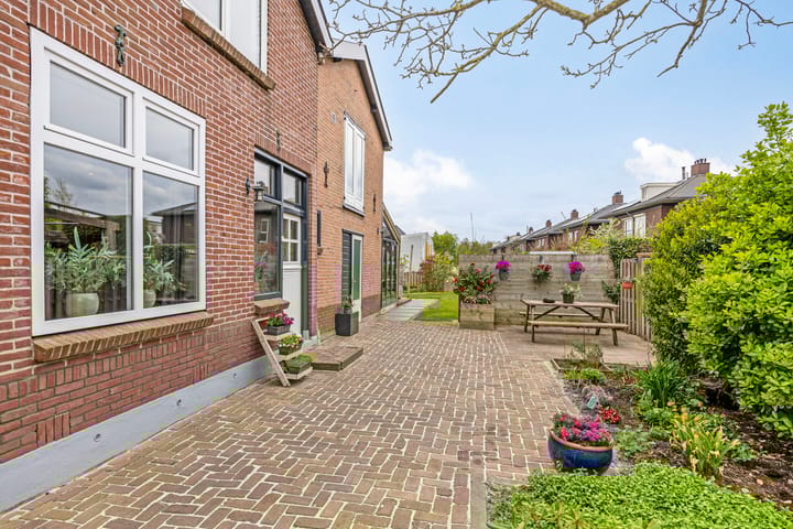 Foto 2 van Zuideinde 68