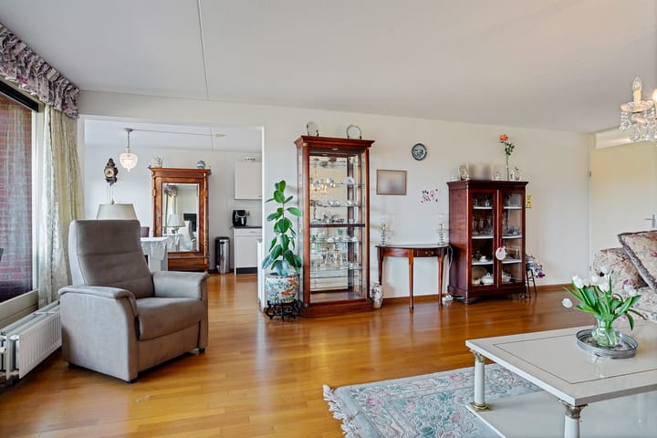 Foto 23 van Essehout 106