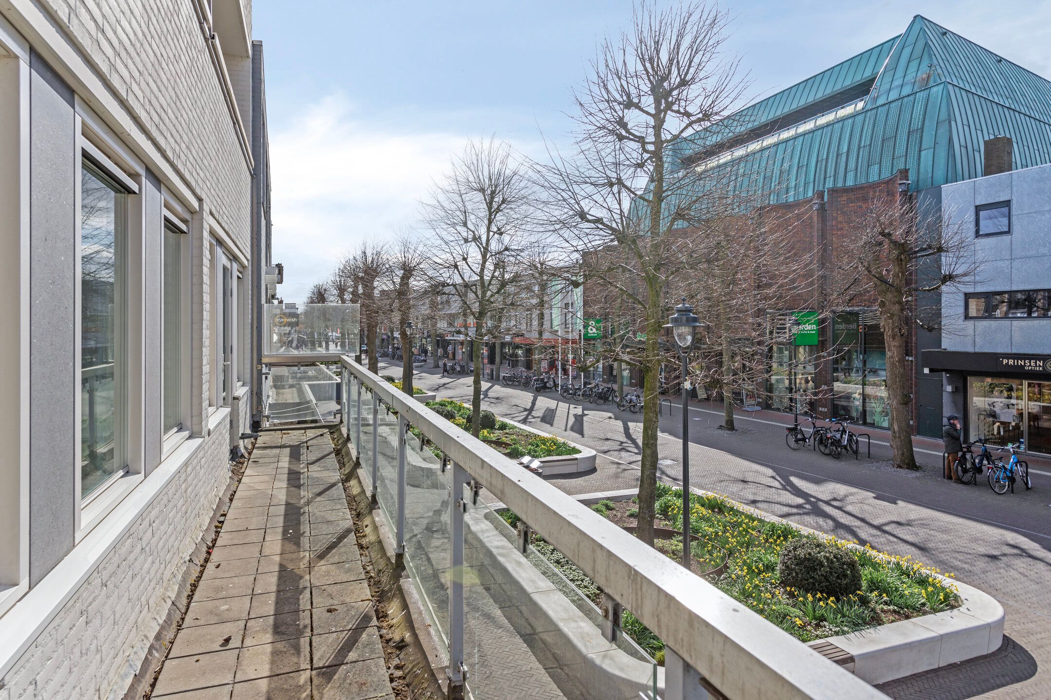 Photo 21 of Promenade 5