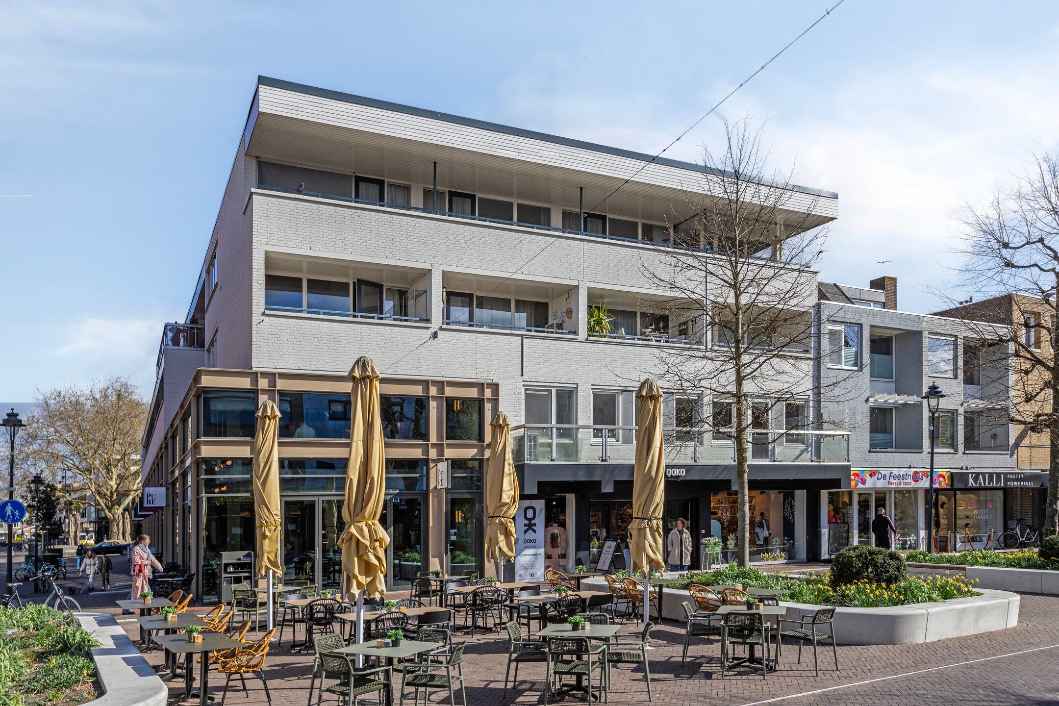 Photo 24 of Promenade 5