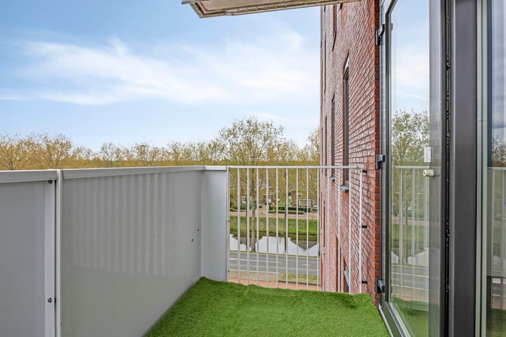 Foto 8 van Hoofdweg 854-M