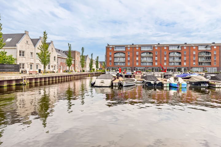 Photo 15 of SpaarneBuiten Ligplaats nr. 63