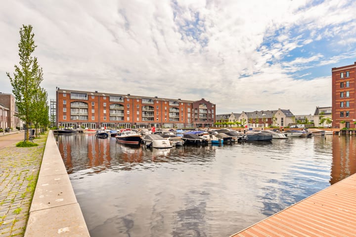 Photo 16 of SpaarneBuiten Ligplaats nr. 63