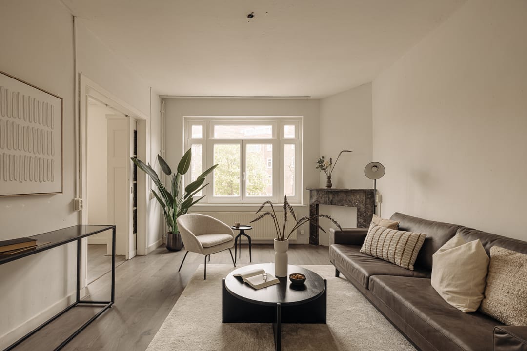 Foto 2 van Paramariboplein 43-1