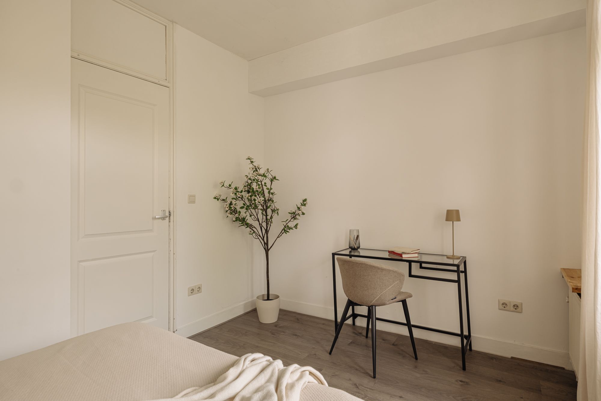 Foto 15 van Paramariboplein 43-1