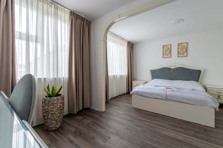 Foto 18 van Dahliastraat 87