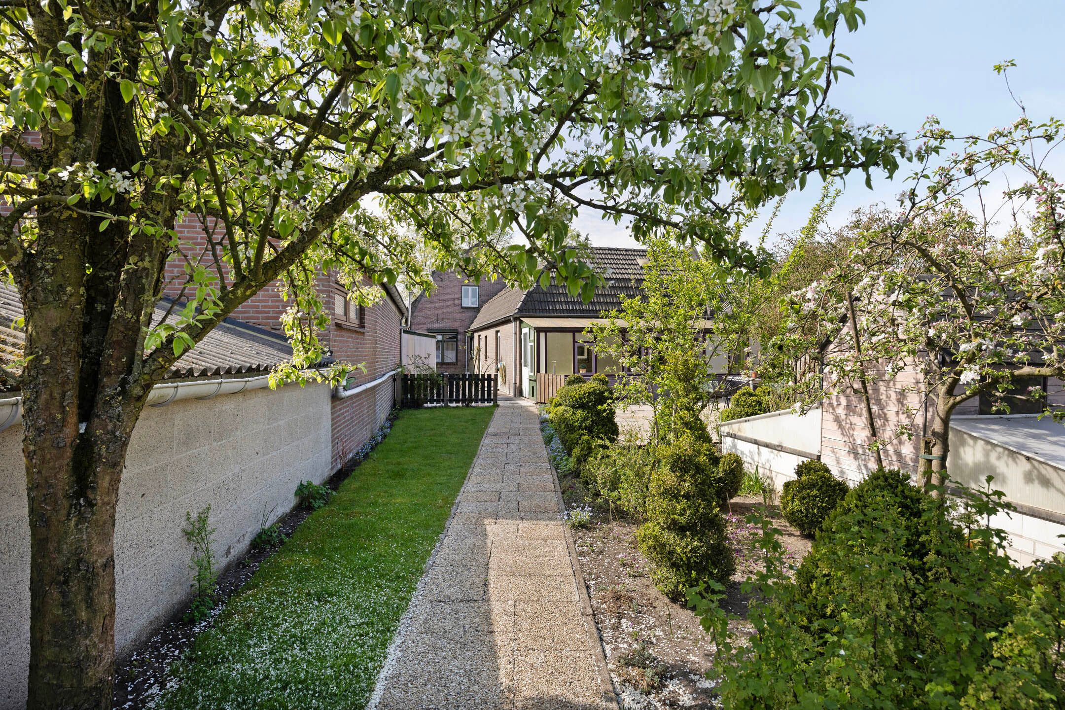 Photo 3 of Boekent 10