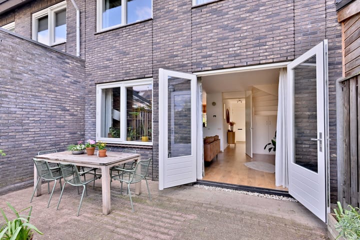 Foto 33 van Jacob Oliestraat 8