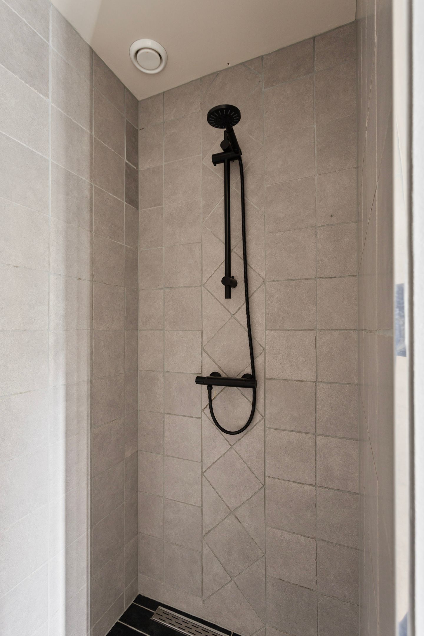 Photo 19 of Waalbandijk 77