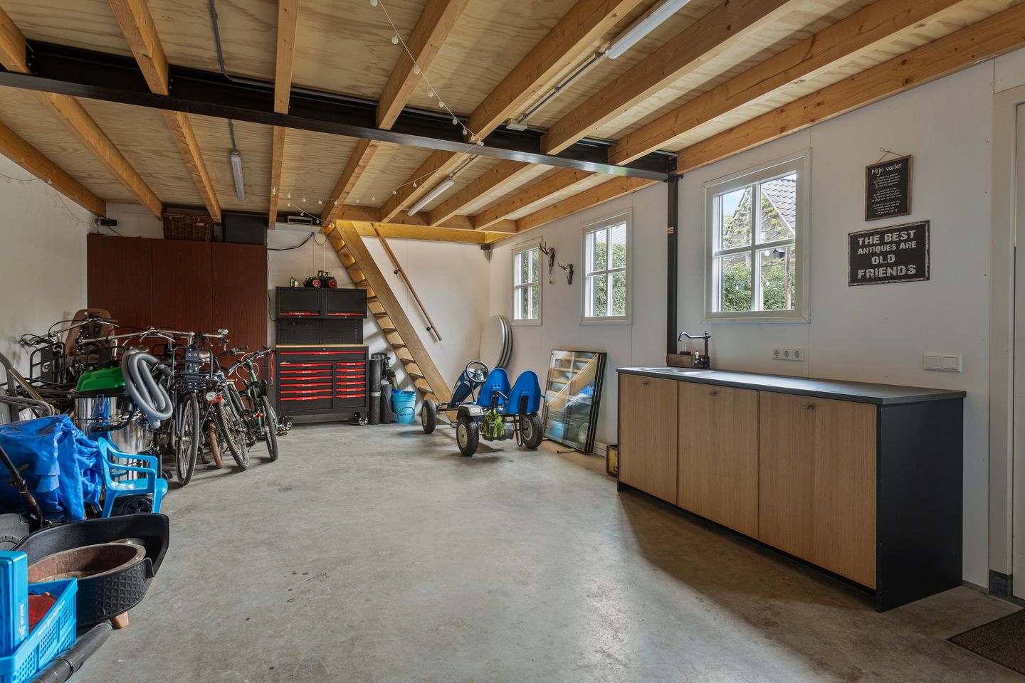 Photo 35 of Waalbandijk 77