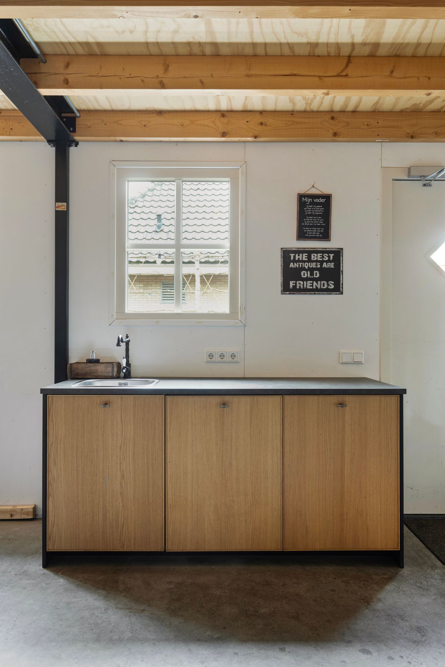 Photo 36 of Waalbandijk 77